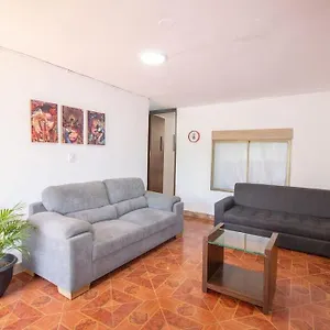 ¡casa Con Parqueadero! Hogarena Y Vacacional Сasa de vacaciones